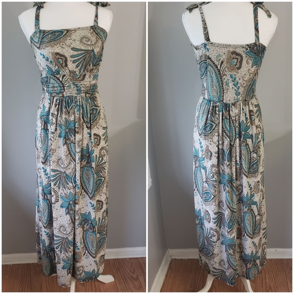 WinWin Dresses & Skirts - Maxi dress